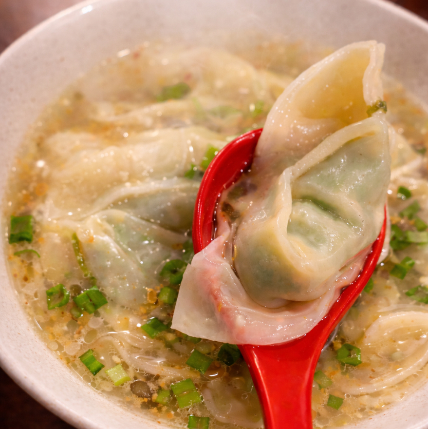 荠菜入りワンタン 6個 鴻瑞興上海老字号 大阪